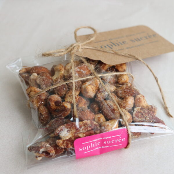 Spicy Praline Nut mix small batches made in montreal by sophie sucree for the winter holidays